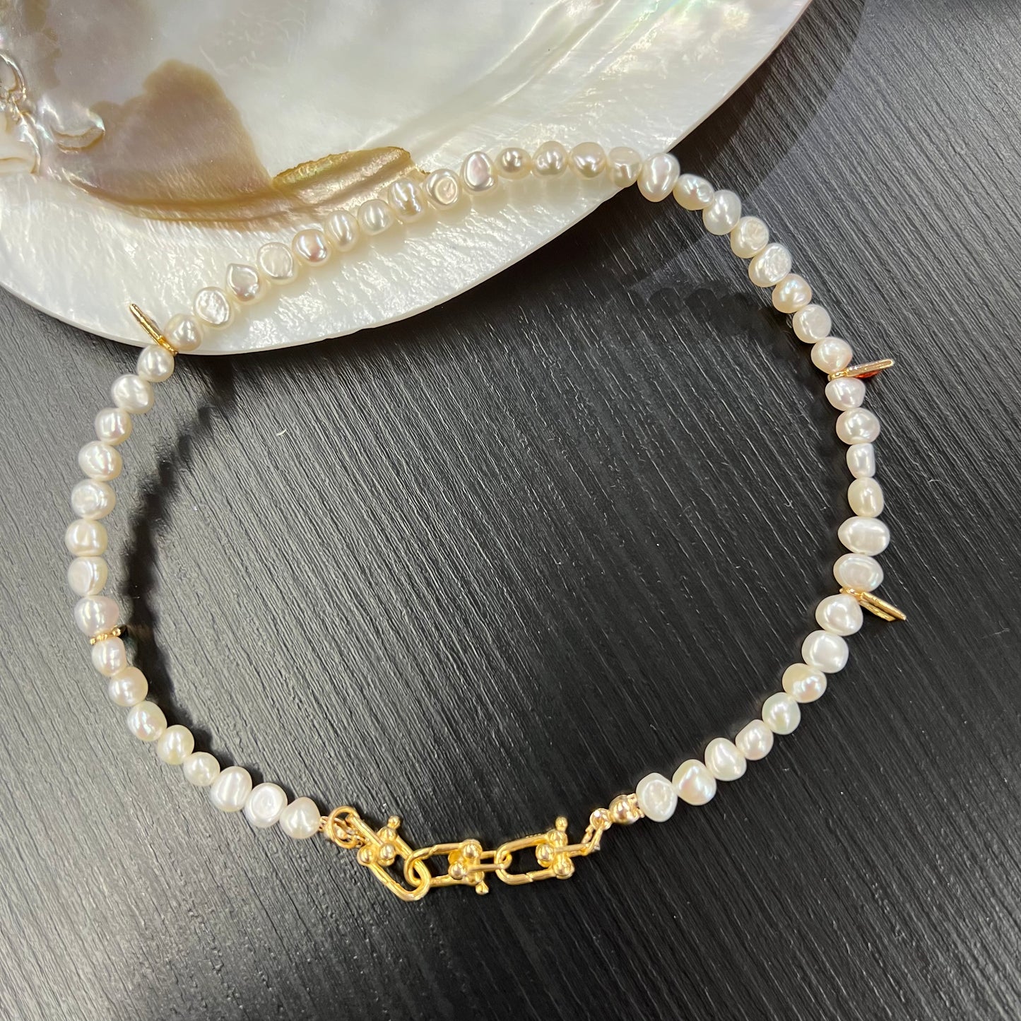 Esmé Pearl Choker Necklace