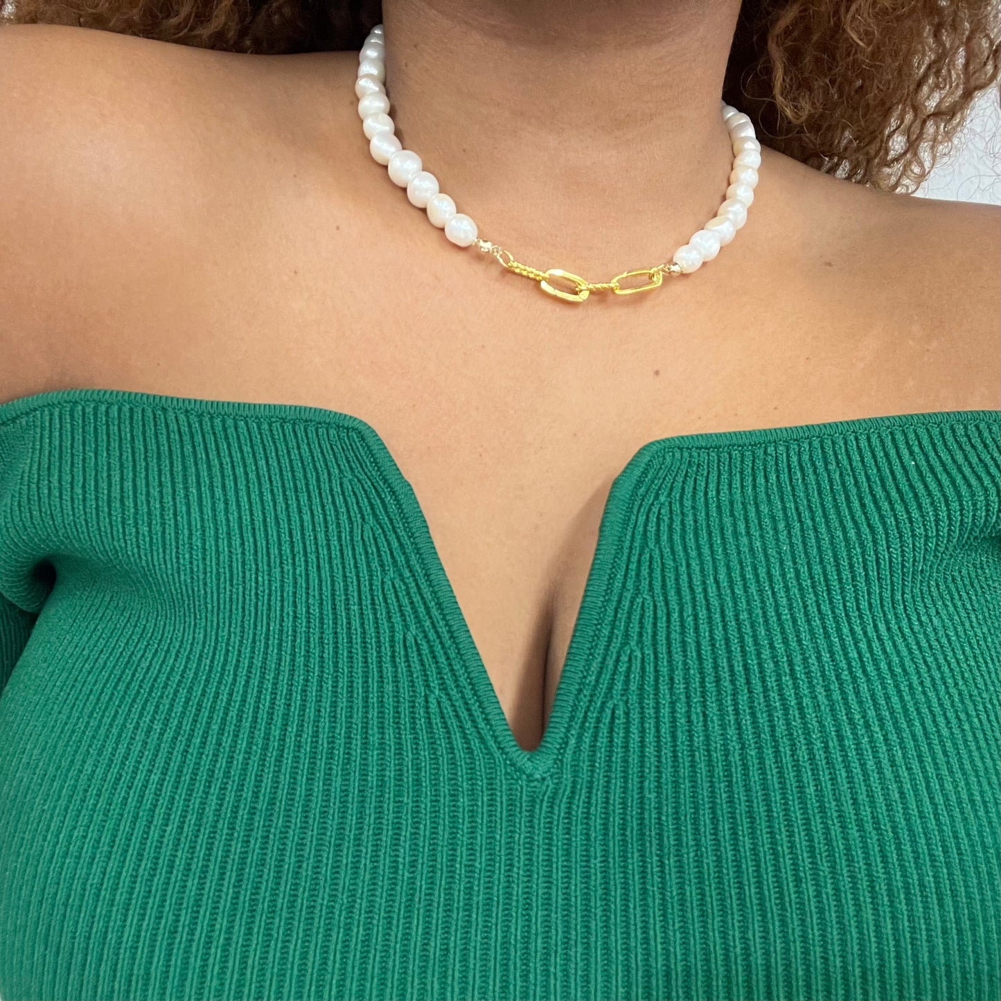 Aurélie Baroque Pearl Necklace with Gold Link Chain