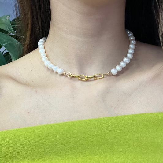 Aurélie Baroque Pearl Necklace with Gold Link Chain